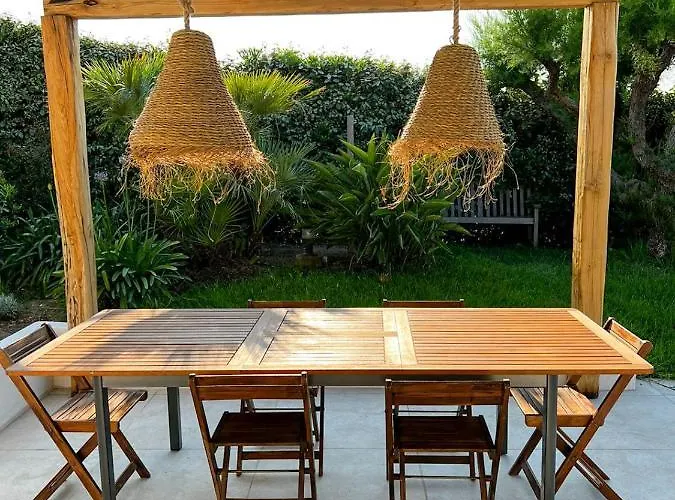 Luxury Front & Private Garden Lumio (Corsica)