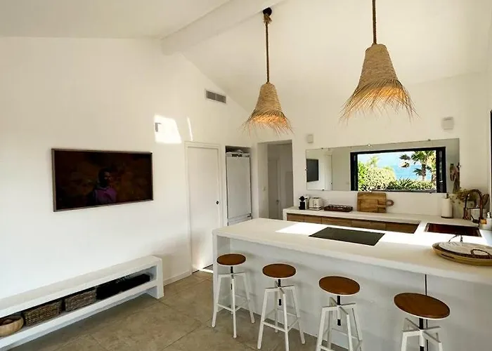 Luxury Front & Private Garden Villa Lumio (Corsica)