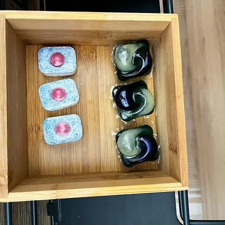 Luxury Front & Private Garden לומיו