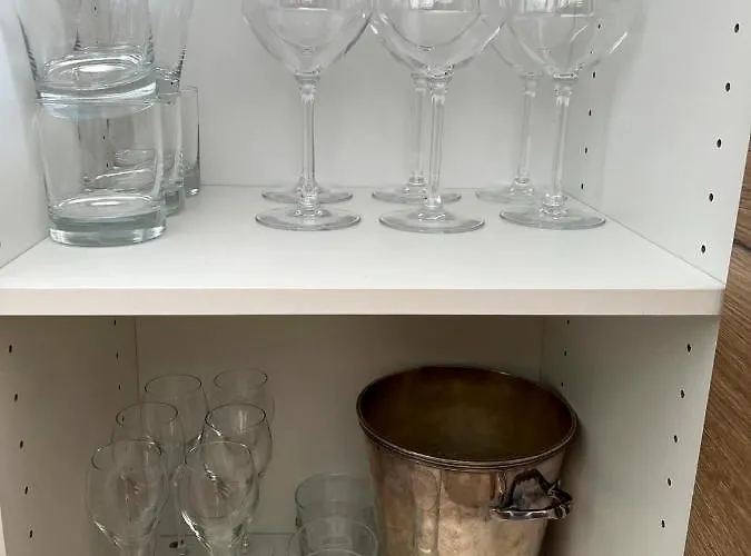 Luxury Front & Private Garden 别墅 卢米奥