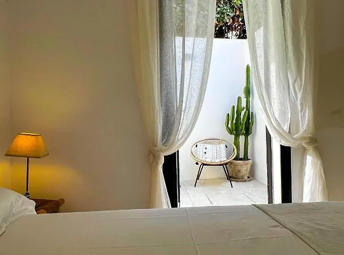 וילה Luxury Front & Private Garden *