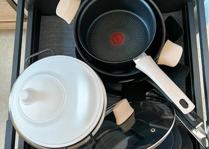 Luxury Front & Private Garden